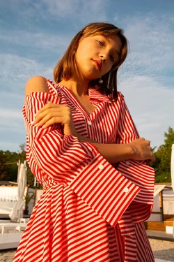 Стильное платье-рубашка Стильное платье-рубашка