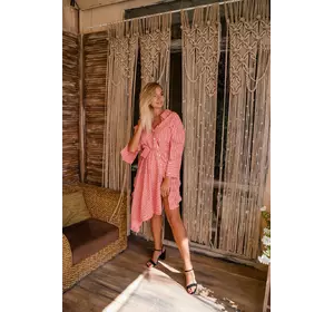 Стильное платье-рубашка Стильное платье-рубашка